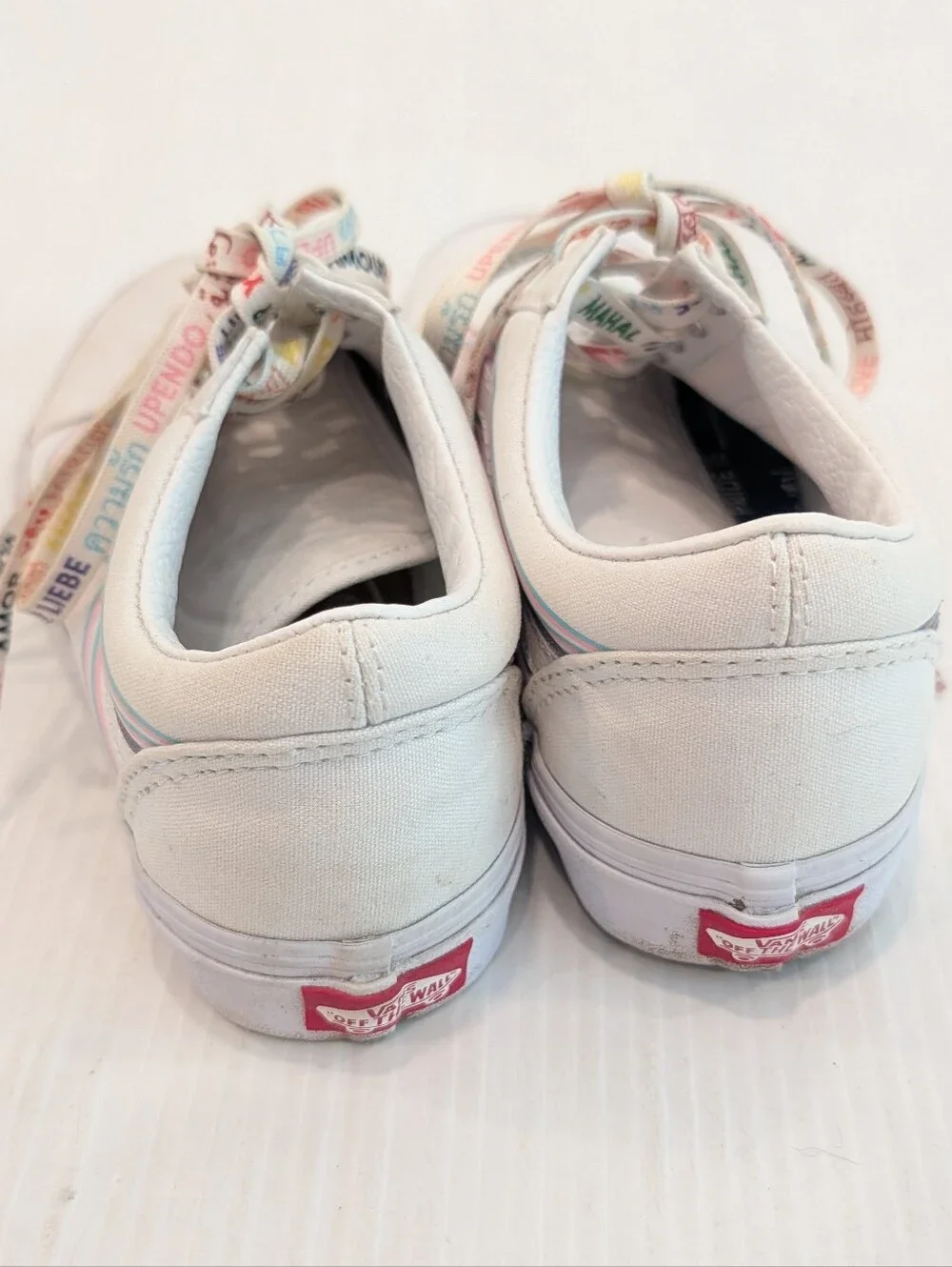 VANS Pride Rainbow Low Top White Sneakers Size 7